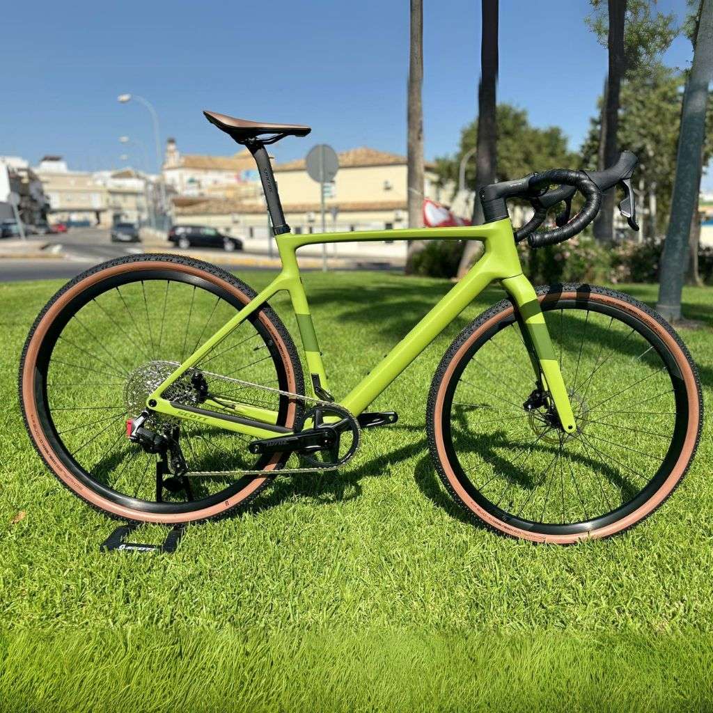 SCOTT Addict Gravel 30 OLIVE Probikes Morón
