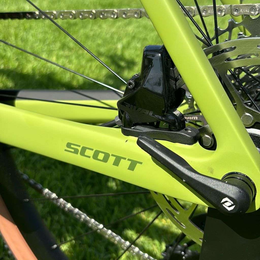 Bicicleta Addict Gravel 30 Olive: La Mejor Elección para Aventuras Todo Terreno 5 SCOTT Addict Gravel 30 OLIVE Probikes Morón