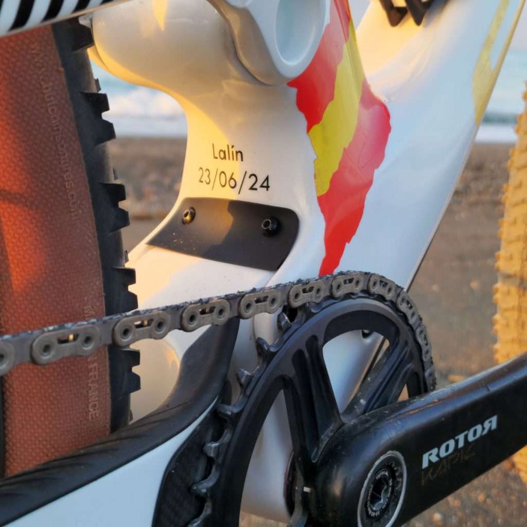 Descubre la Nueva Scott Spark: Innovación y Rendimiento en Cada Pedalada 7 3